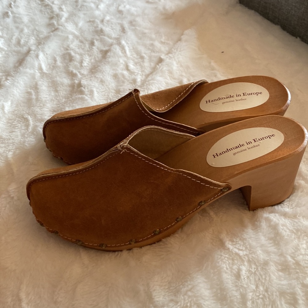 Handmade leather clogs - Picture 2 of 3